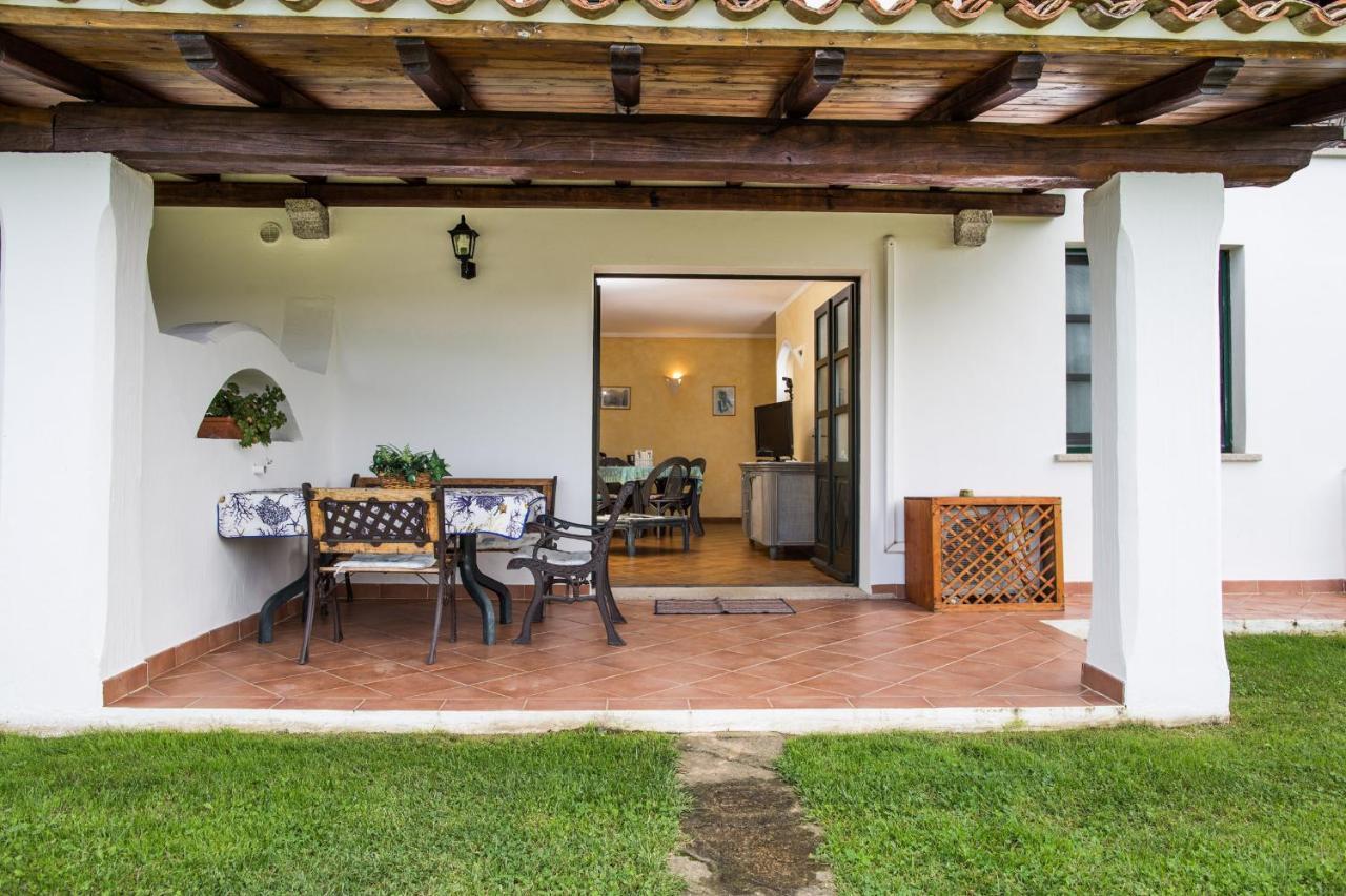Villa Iris With Pool Baja Sardinia Ngoại thất bức ảnh