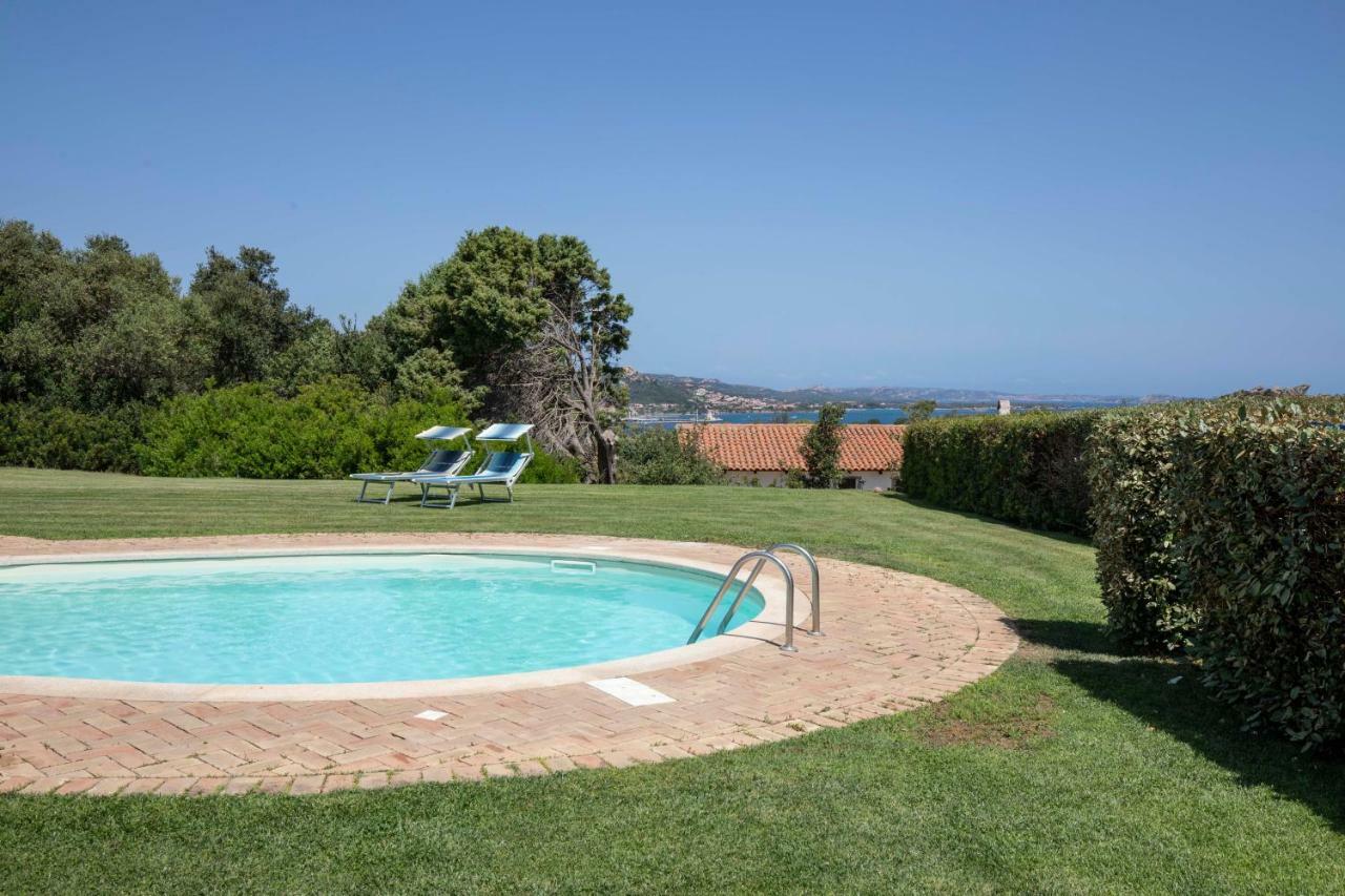 Villa Iris With Pool Baja Sardinia Ngoại thất bức ảnh