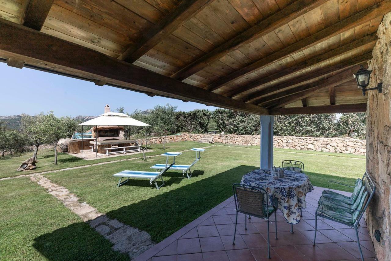 Villa Iris With Pool Baja Sardinia Ngoại thất bức ảnh