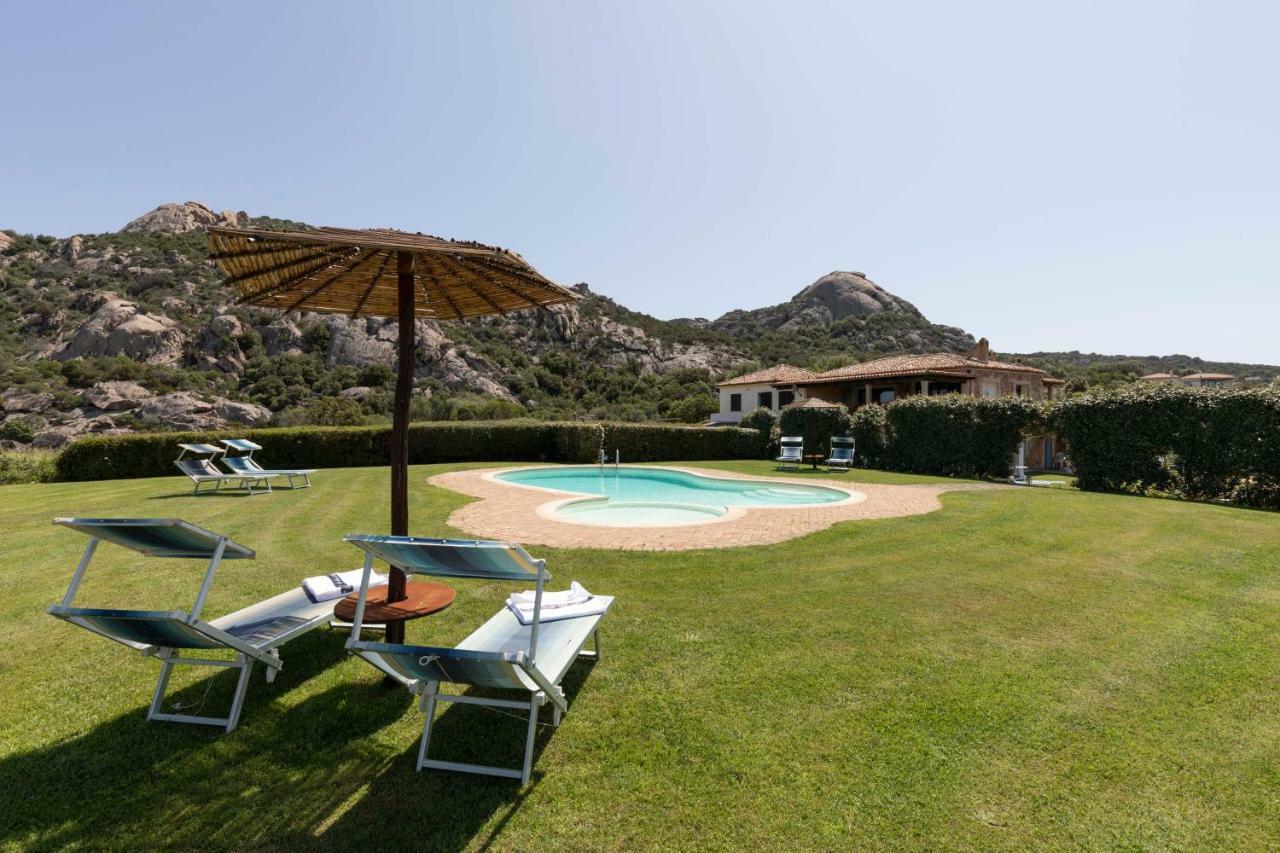 Villa Iris With Pool Baja Sardinia Ngoại thất bức ảnh