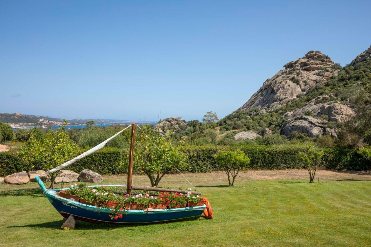 Villa Iris With Pool Baja Sardinia Ngoại thất bức ảnh